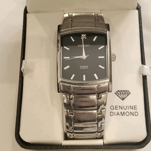 Embassy watch - Picture 2 of 2